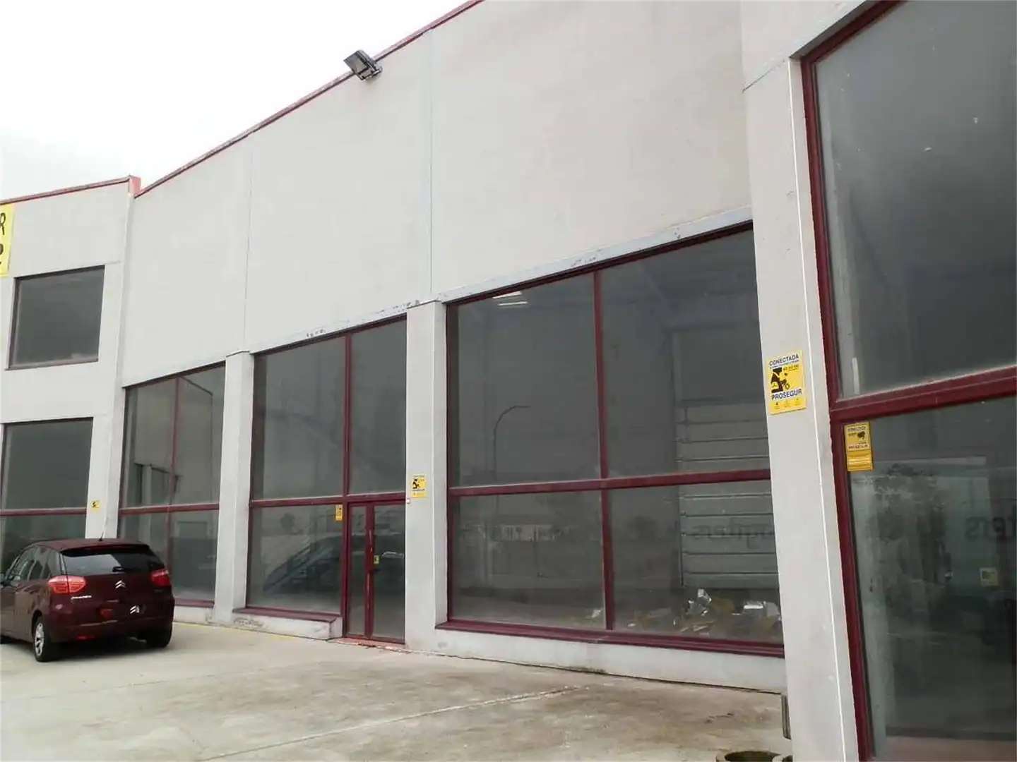 Vista exterior de Nave industrial en venta en Madrid con Aire acondicionado