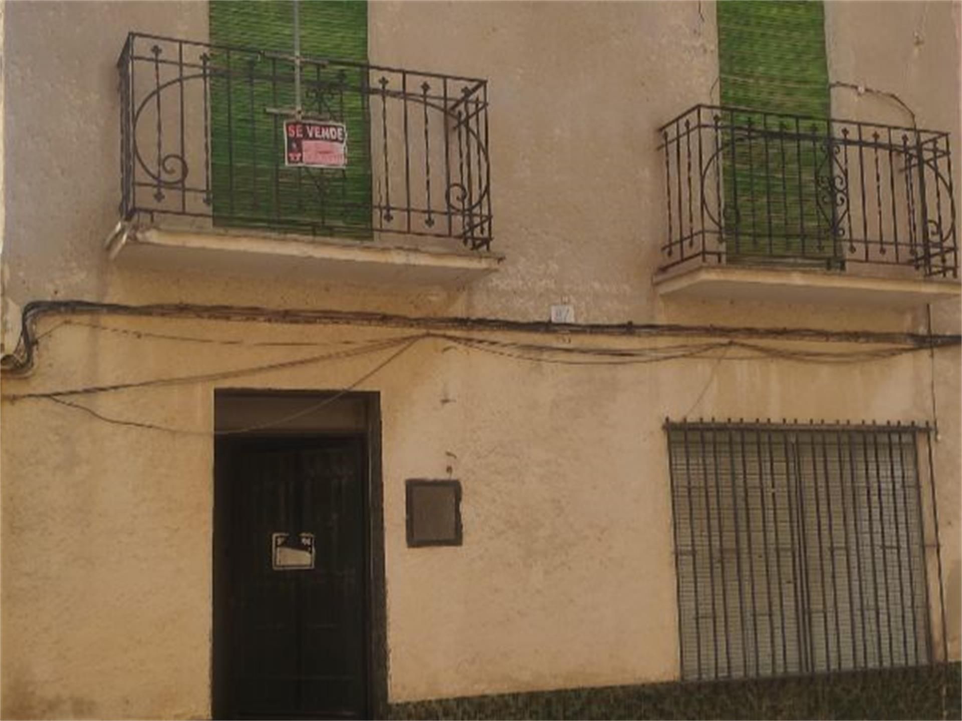 Exterior view of Single-family semi-detached for sale in Requena  with Private garden and Terrace