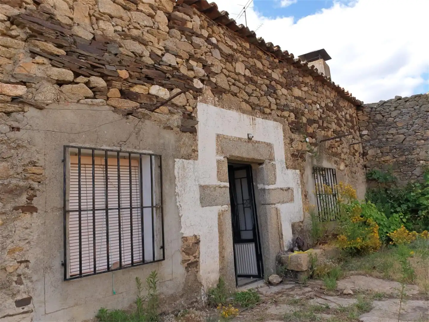 Finca rústica en venta en Calle María Ángela Sánchez, Villar de Ciervo Vista exterior de Finca rústica en venta en Villar de Ciervo con Jardín privado, Trastero y Amueblado