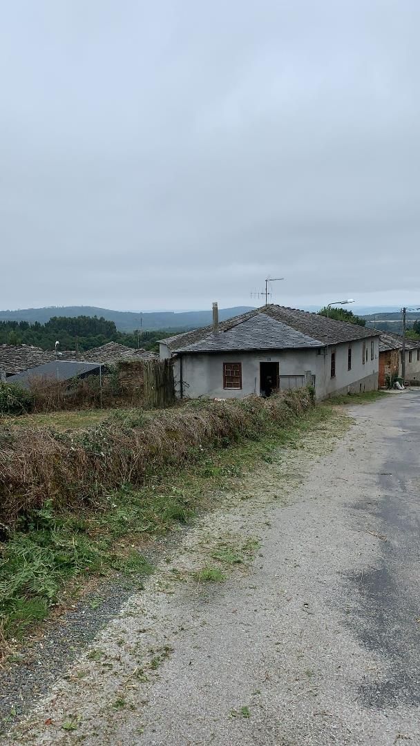 Vista exterior de Finca rústica en venda en A Pobra do Brollón  amb Jardí privat, Moblat i Forn