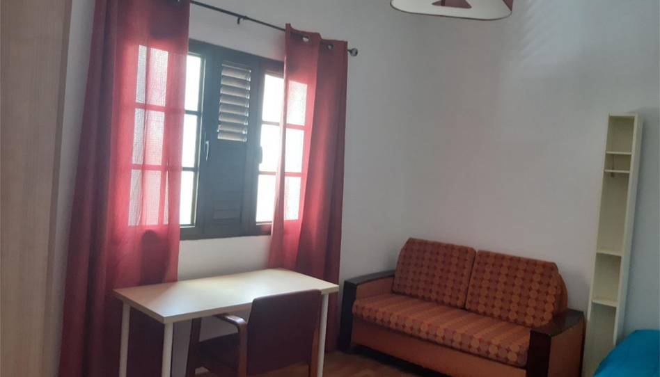 Estudio para compartir en Calle Toledo, Arucas Casco, Las Palmas - imagen 1 Foto 1 de Estudio para compartir en Calle Toledo, Arucas Casco, Las Palmas