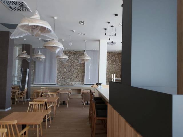 Local comercial en Alquiler en Passeig Lluís Albert, 2 en Nucli Antic