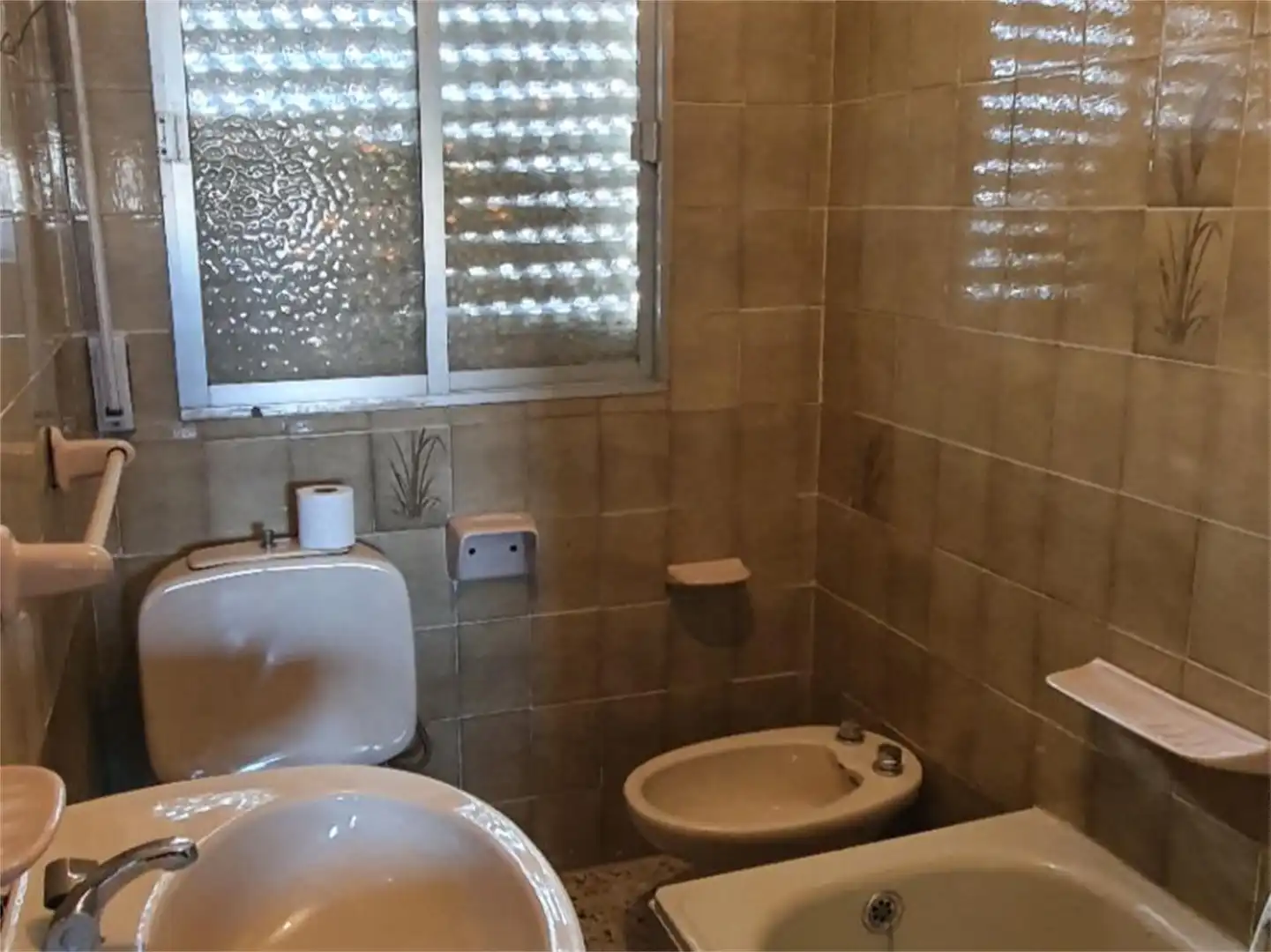 Detached homes for sale in Avenida Mariana Pineda, Guadahortuna Bathroom of Detached homes for sale in Guadahortuna with Terrace and Balcony