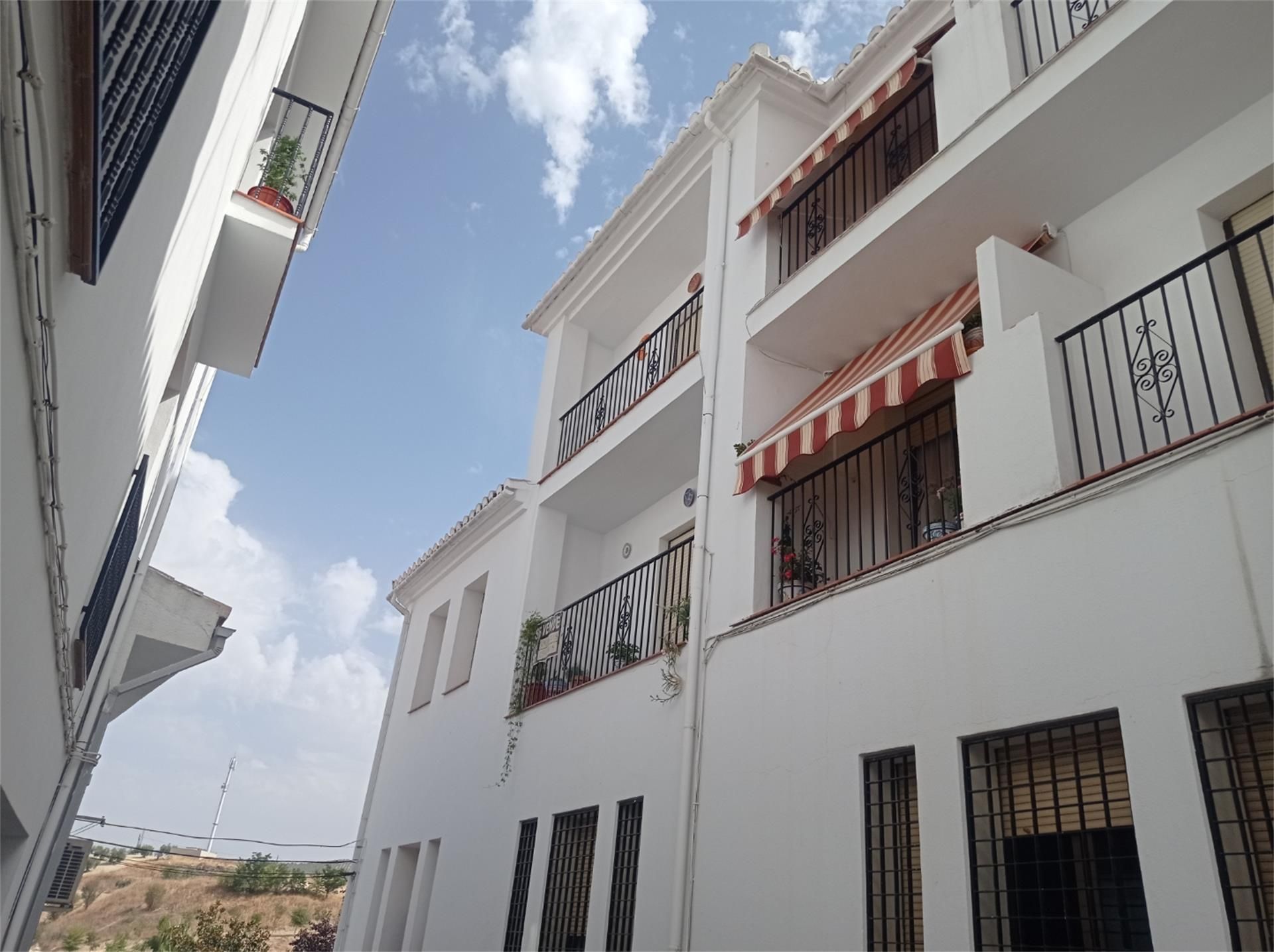 Casas adosadas en venta en Montefrío | fotocasa