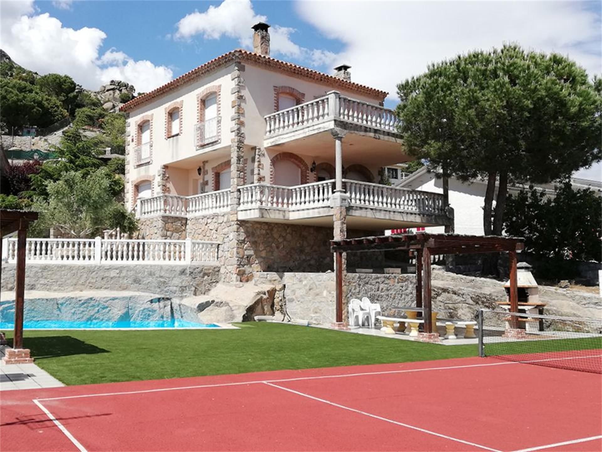 Jardí de Casa o xalet en venda en Zarzalejo amb Calefacció, Jardí privat i Terrassa