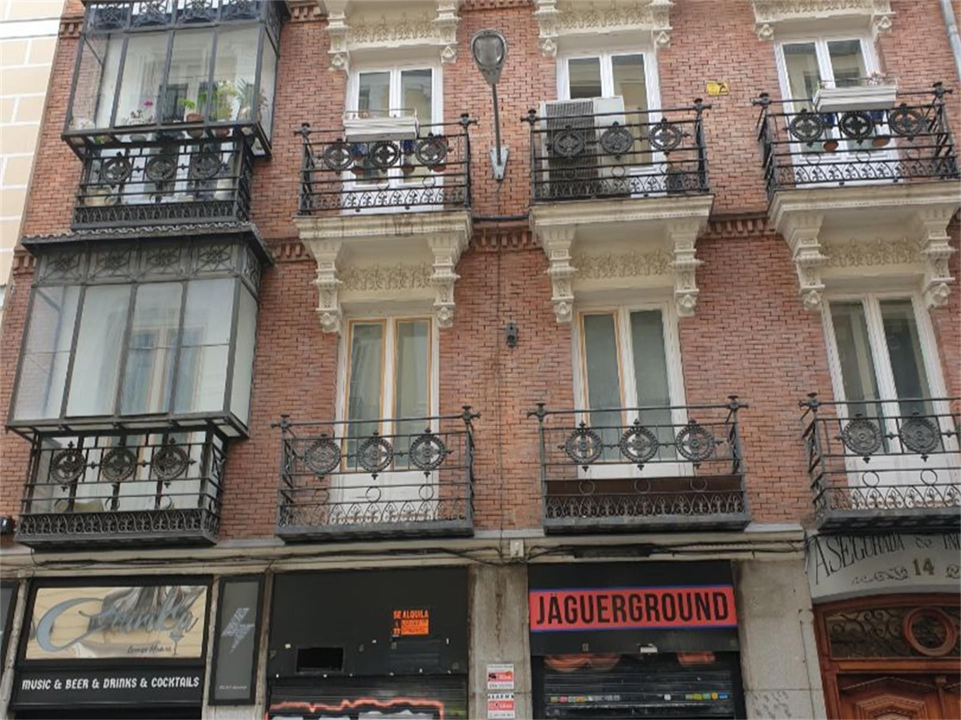 Vista exterior de Local de alquiler en  Madrid Capital