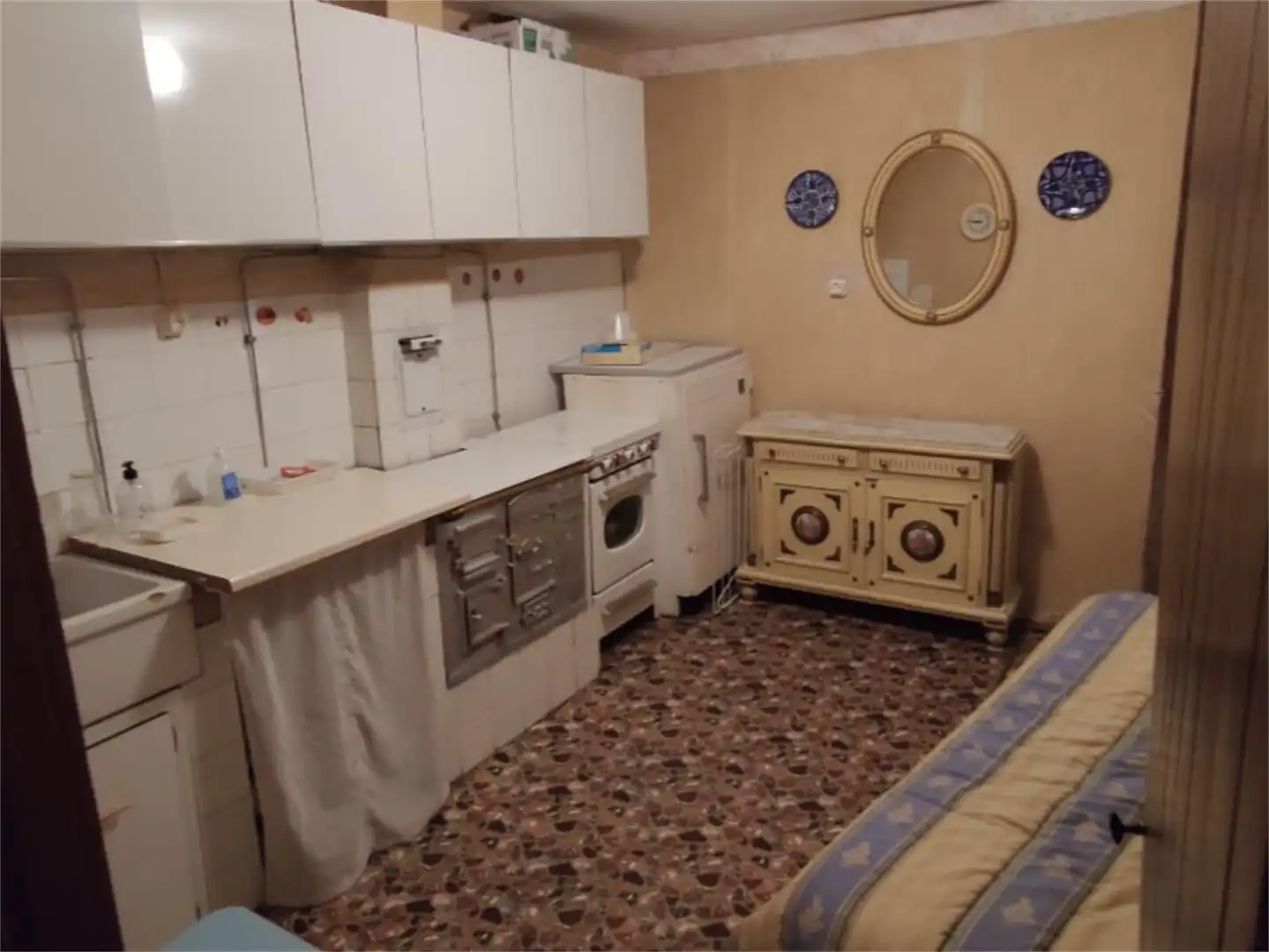 Casa adosada en venta en Calle Mayor, 36, San Martín de Unx Cocina de Casa adosada en venta en San Martín de Unx con Balcón