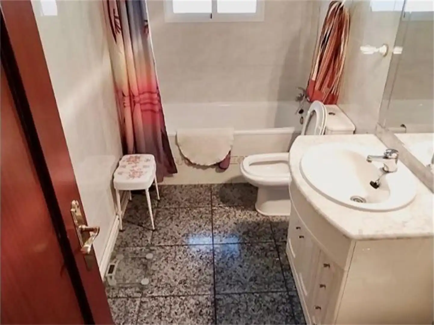 Casa adosada en venta en Avenida Celso Muerza, San Adrián Baño de Casa adosada en venta en San Adrián con Calefacción, Terraza y Trastero