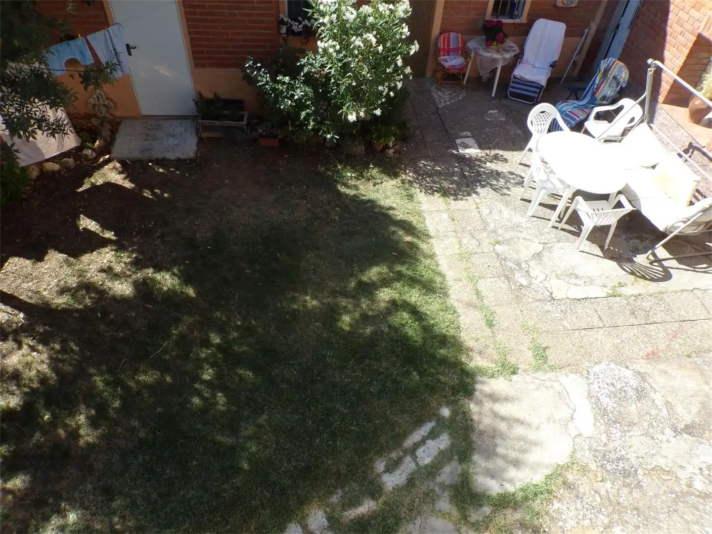 Casa adosada en venta en Calle de Miguel González, 9, Corral de Ayllón Jardín de Casa adosada en venta en Corral de Ayllón con Calefacción, Terraza y Trastero