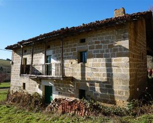 Vista exterior de Casa o xalet en venda en Valle de Valdebezana