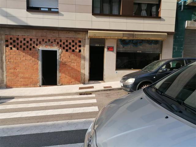 Local comercial en Alquiler en Calle la Paz, 56 en Llano