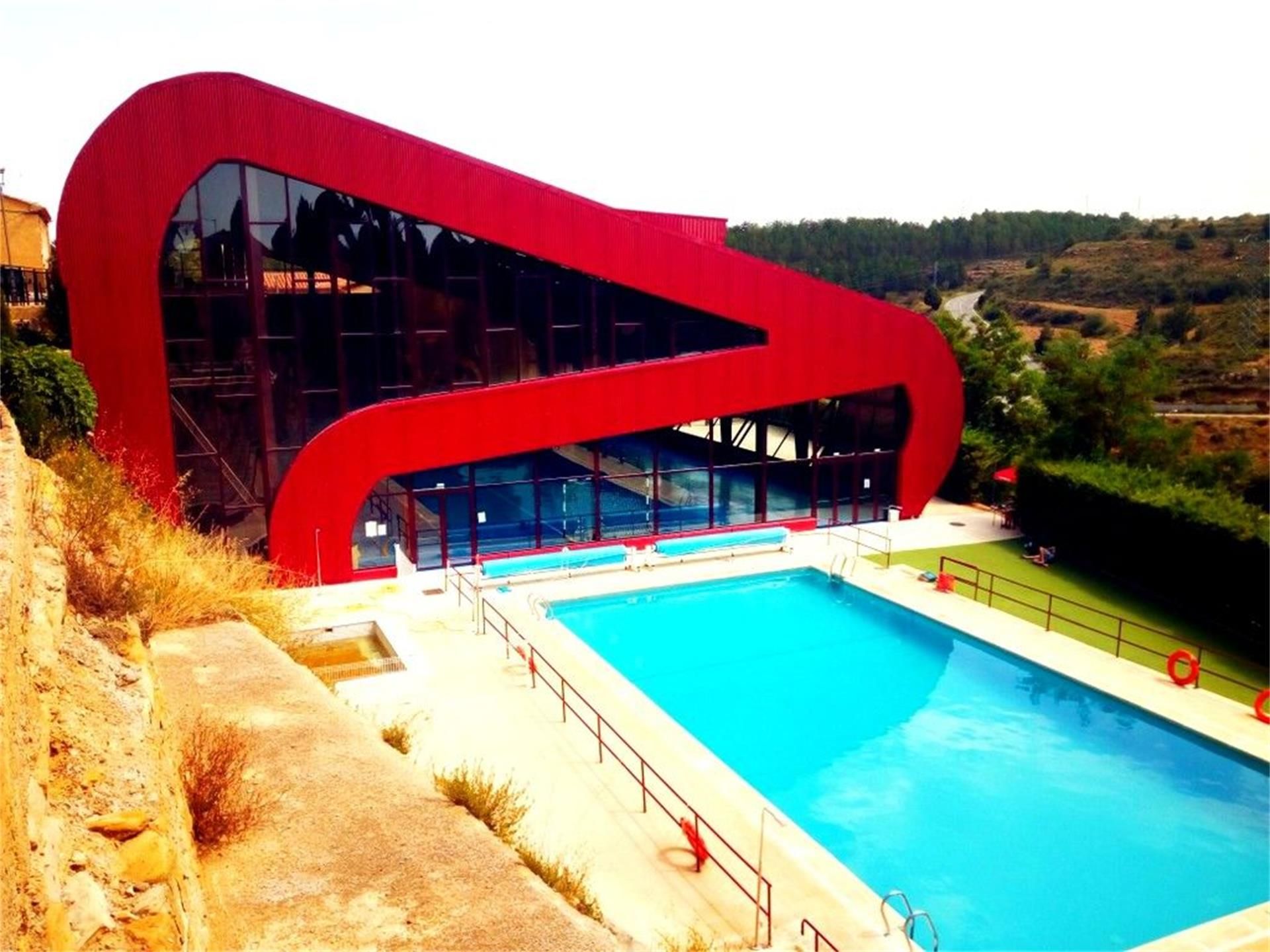 Swimming pool of House or chalet for sale in La Puebla de Valverde  with Terrace, Storage room and Swimming Pool