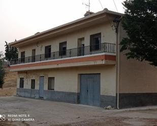 Vista exterior de Casa o xalet en venda en Yeste amb Balcó