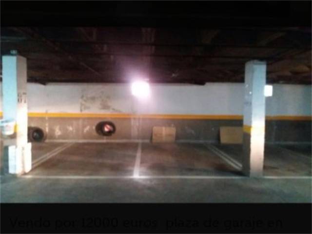 Garaje en Venta en Calle Venezuela en Valleaguado - La Cañada