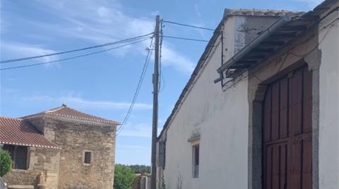 Foto 4 de Casa adosada en venta en Calle Iglesia, Gallegos del Río, Zamora