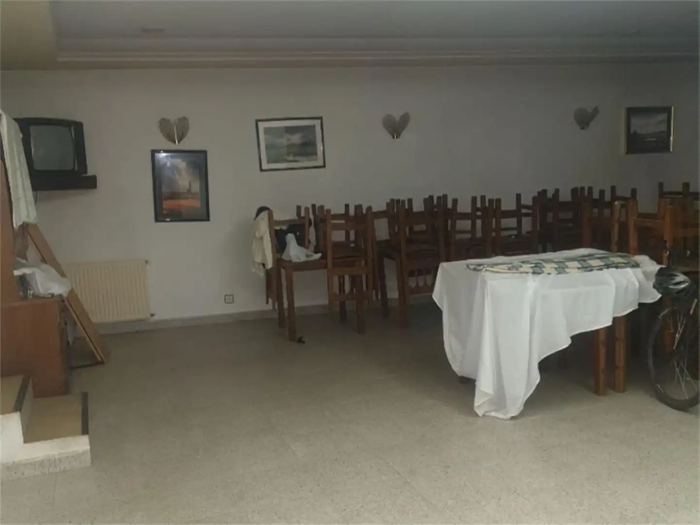 Comedor de Local en venta en El Cabaco  con Calefacción