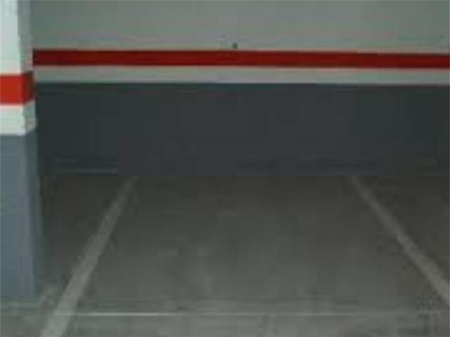 Garaje en Alquiler en Calle de Caleruega, 78 en Costillares