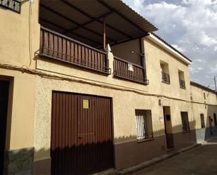 Exterior view of Duplex for sale in Los Navalmorales  with Terrace and Storage room