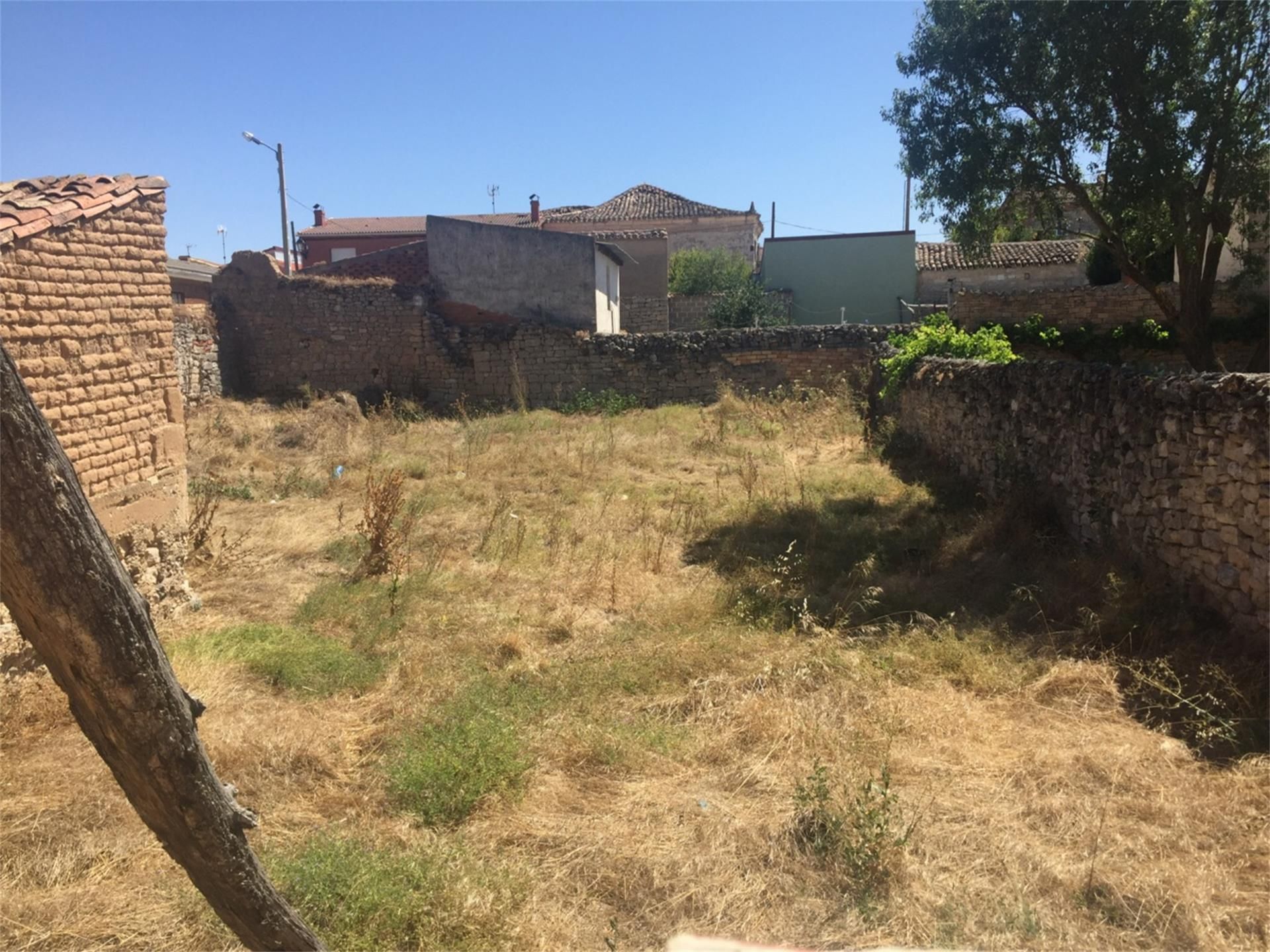 Land for sale in Villaverde-Mogina