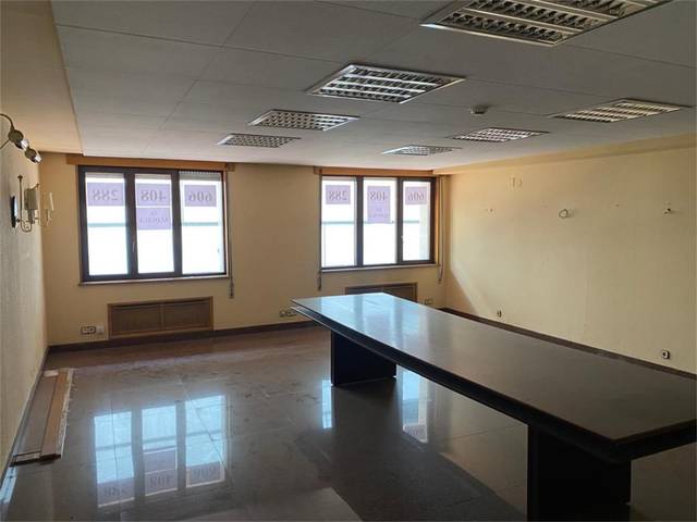 Oficina en Alquiler en Calle Gil de Jaz, 4 en Parque San Francisco - Uría