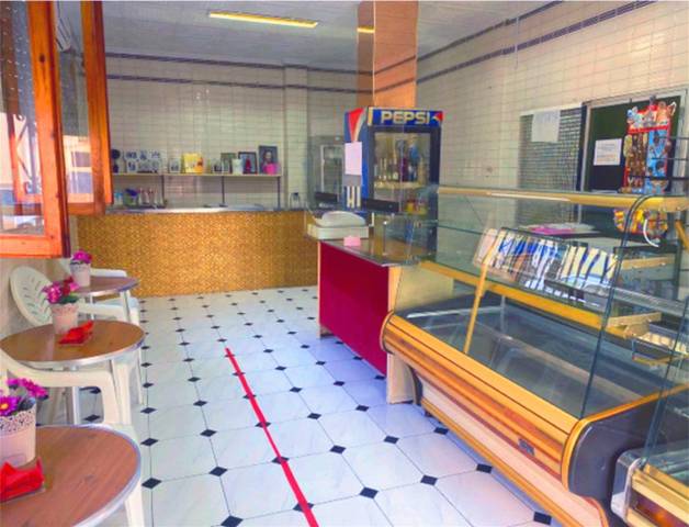 Local comercial en Alquiler en Calle Uno de Mayo en Bigastro