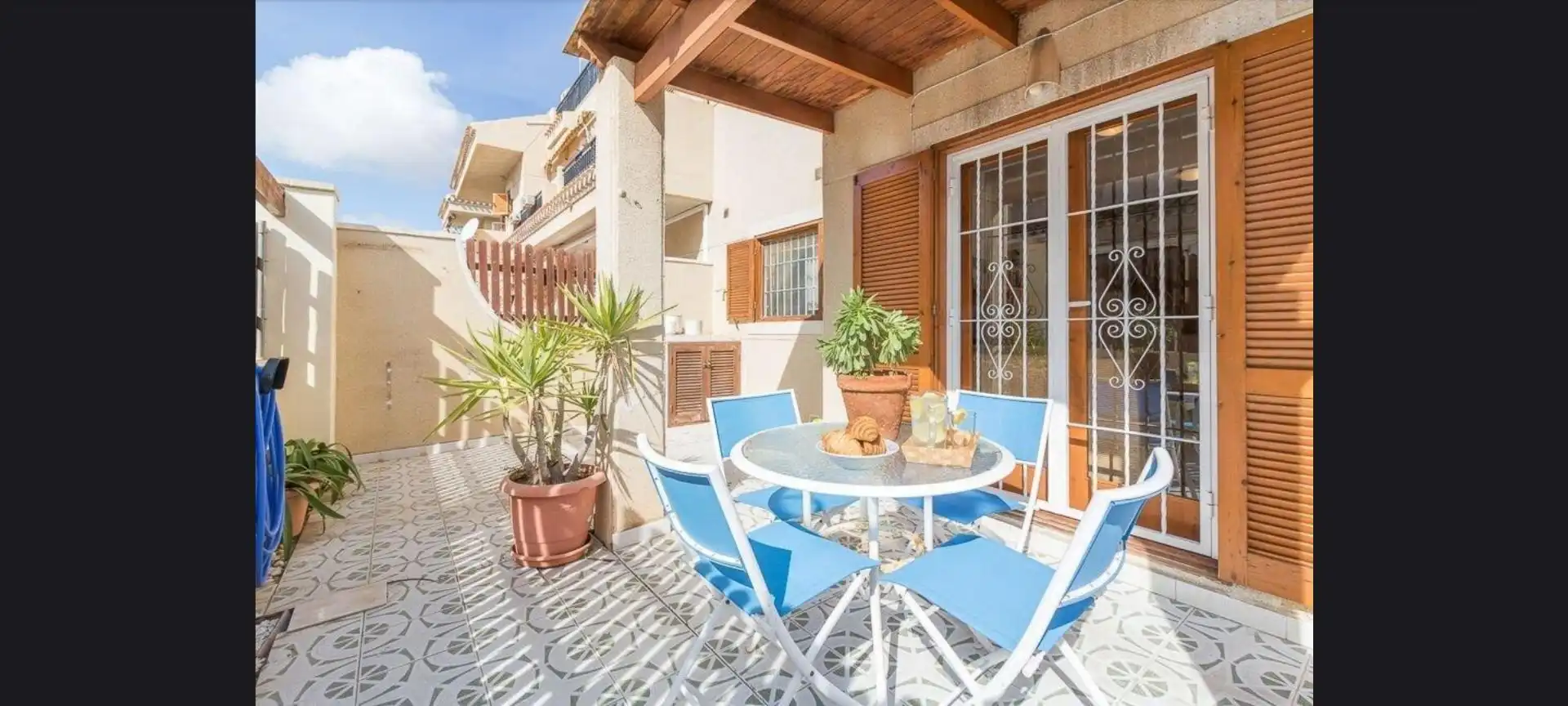 Casa o chalet de alquiler en Calle Pintor Ribera, Playa Flamenca Terraza de Casa o chalet de alquiler en Orihuela con Aire acondicionado, Calefacción y Jardín privado