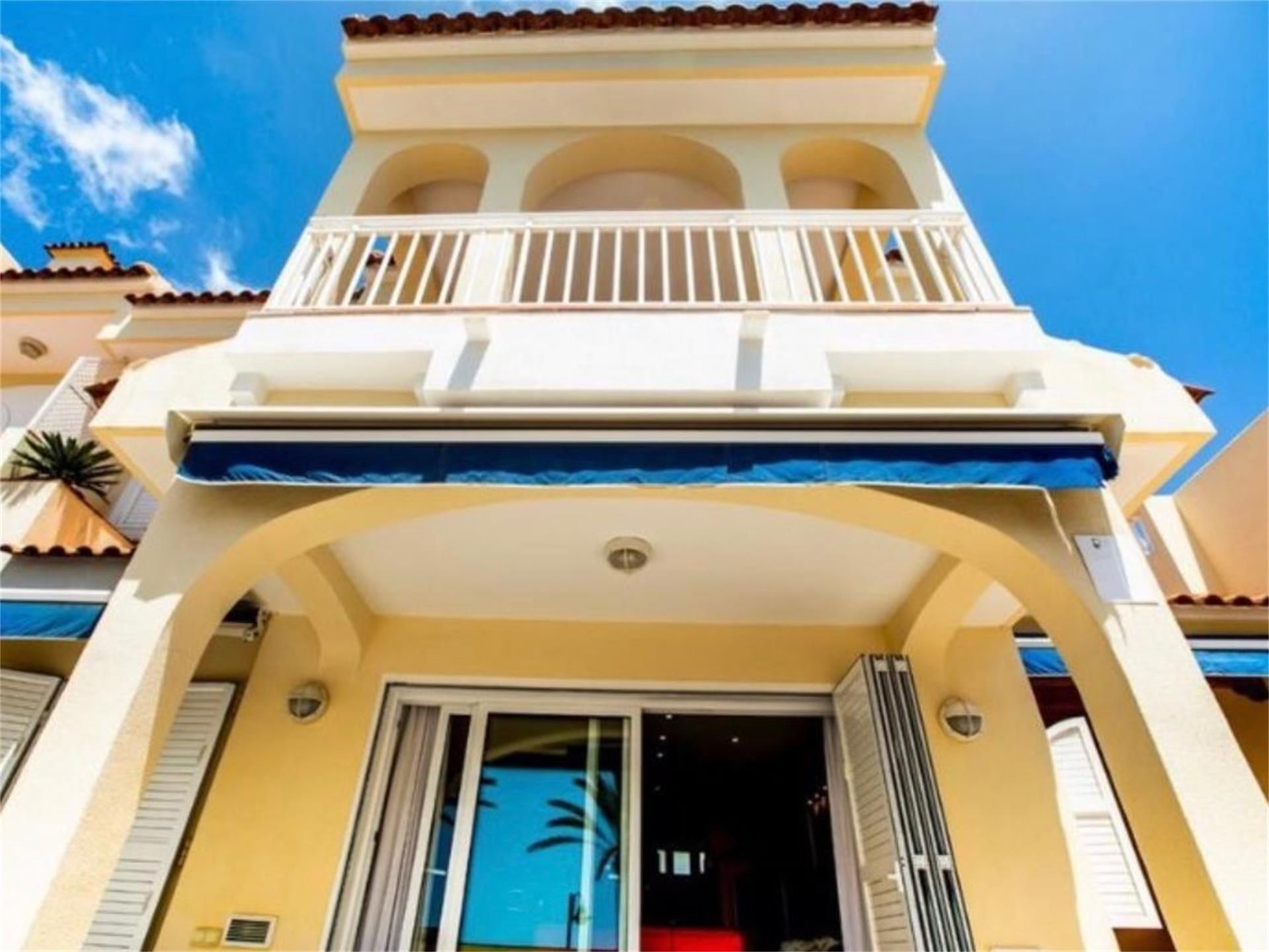 Exterior view of Duplex for sale in Cartagena  with Air Conditioner and Terrace