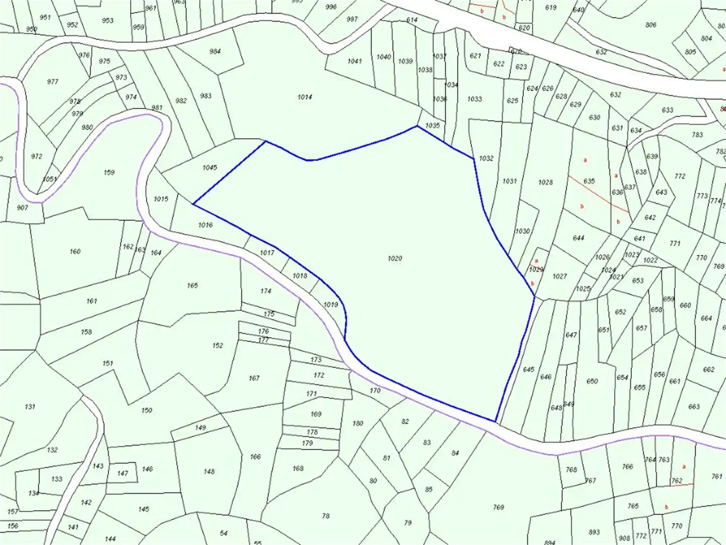 Non-constructible Land for sale in A Bola 