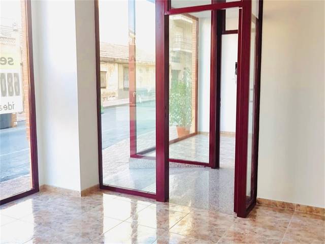 Local comercial en Alquiler en Calle Doctor Fleming en Alcantarilla