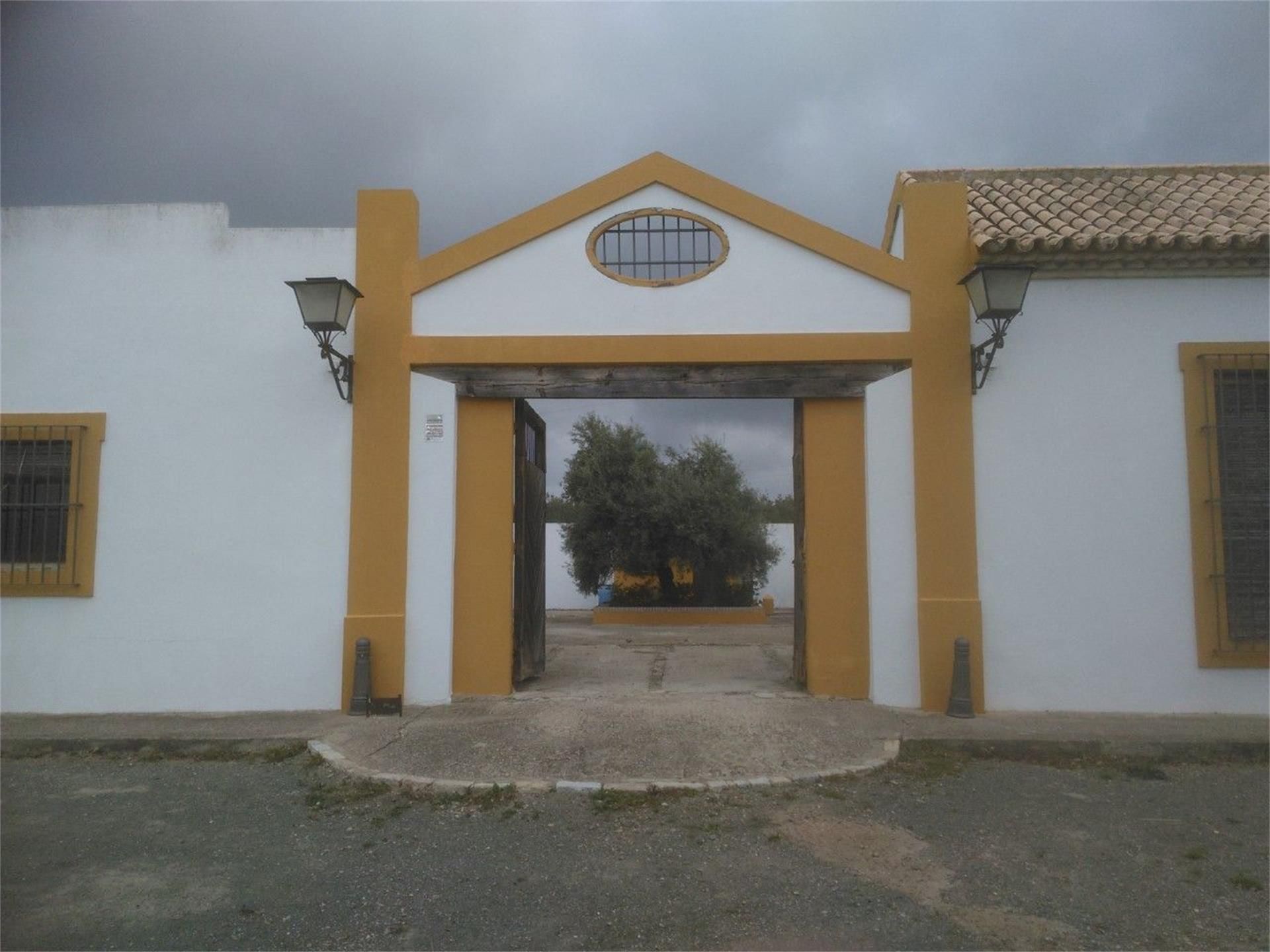 Finca rústica en venda en Morón de la Frontera amb Aire condicionat, Calefacció i Jardí privat