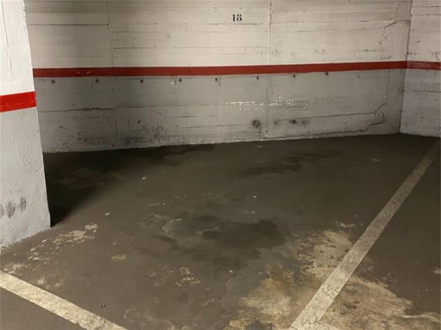 Garaje en Venta en Avinguda de Cornellà, 37 en La Plana