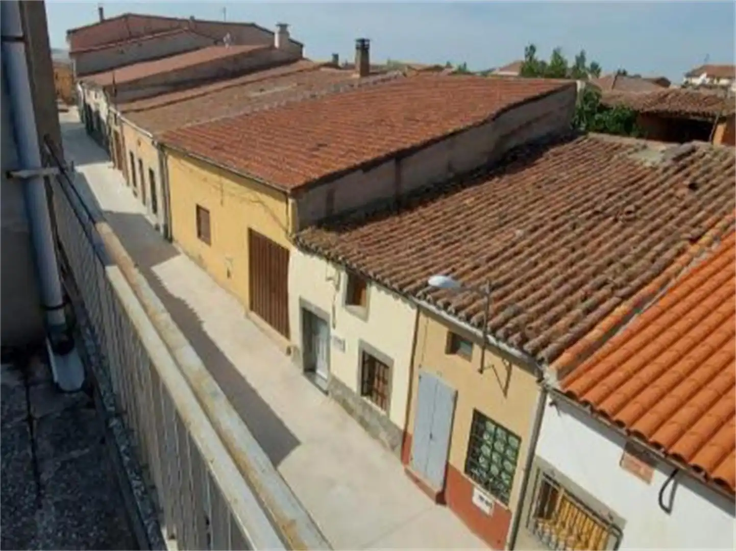 Exterior view of Detached homes for sale in Corrales del Vino  with Terrace and Storage room