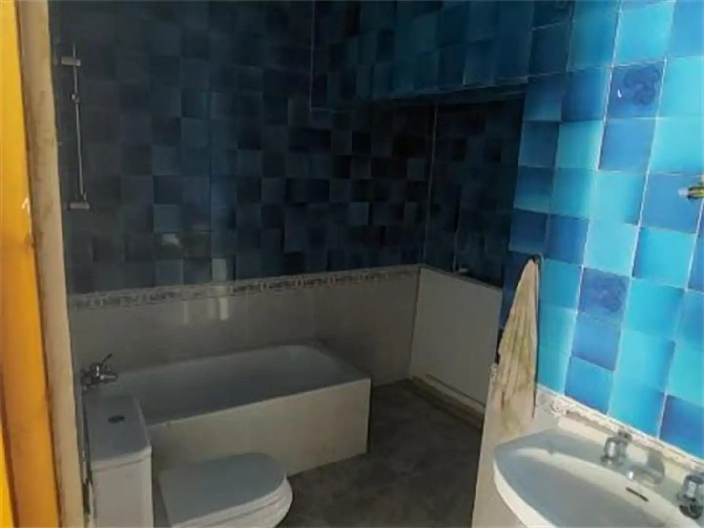 Bathroom of Detached homes for sale in Corrales del Vino  with Terrace and Storage room