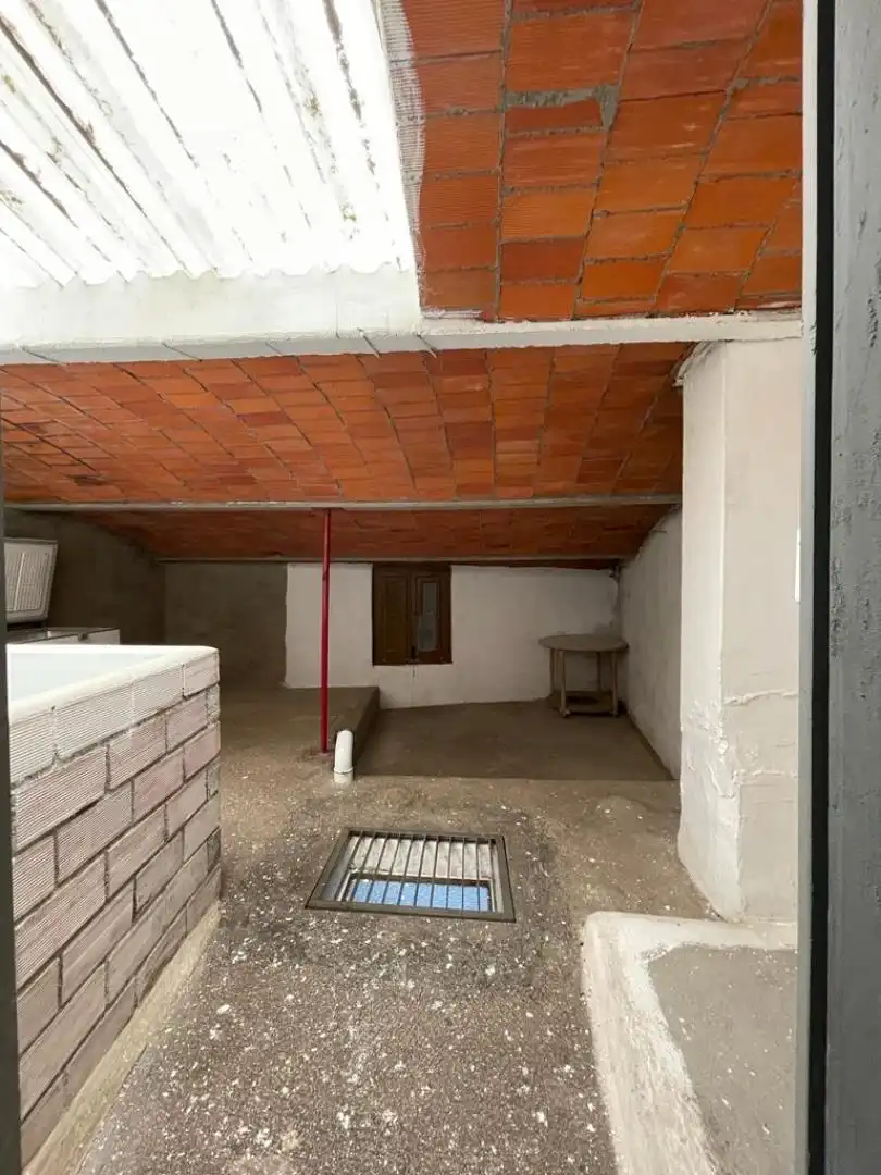 Casa adosada en venda en Corrales del Vino amb Moblat, Forn i Rentadora