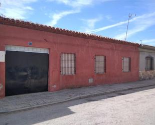 Vista exterior de Planta baixa en venda en Pedro Muñoz amb Jardí privat, Terrassa i Piscina