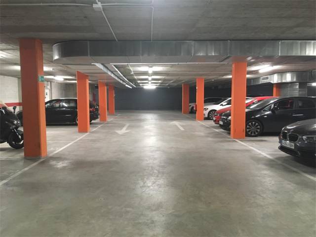 Garaje en Alquiler en Calle Condes de Aragón, 34 en Romareda