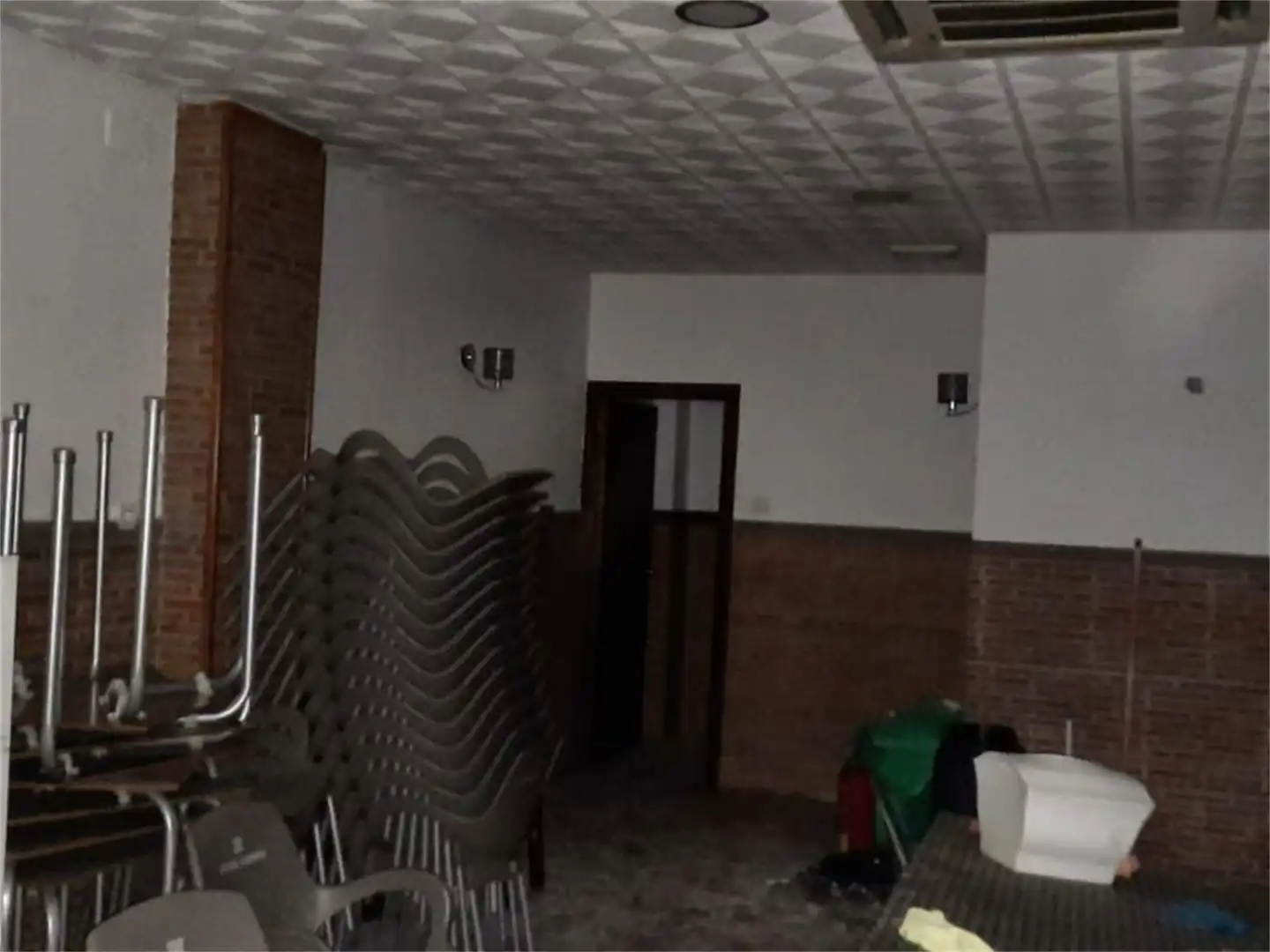 Local en venta en Granada con Aire acondicionado y Calefacción