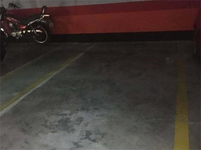 Garaje en Alquiler en Calle de Haendel en Canillas