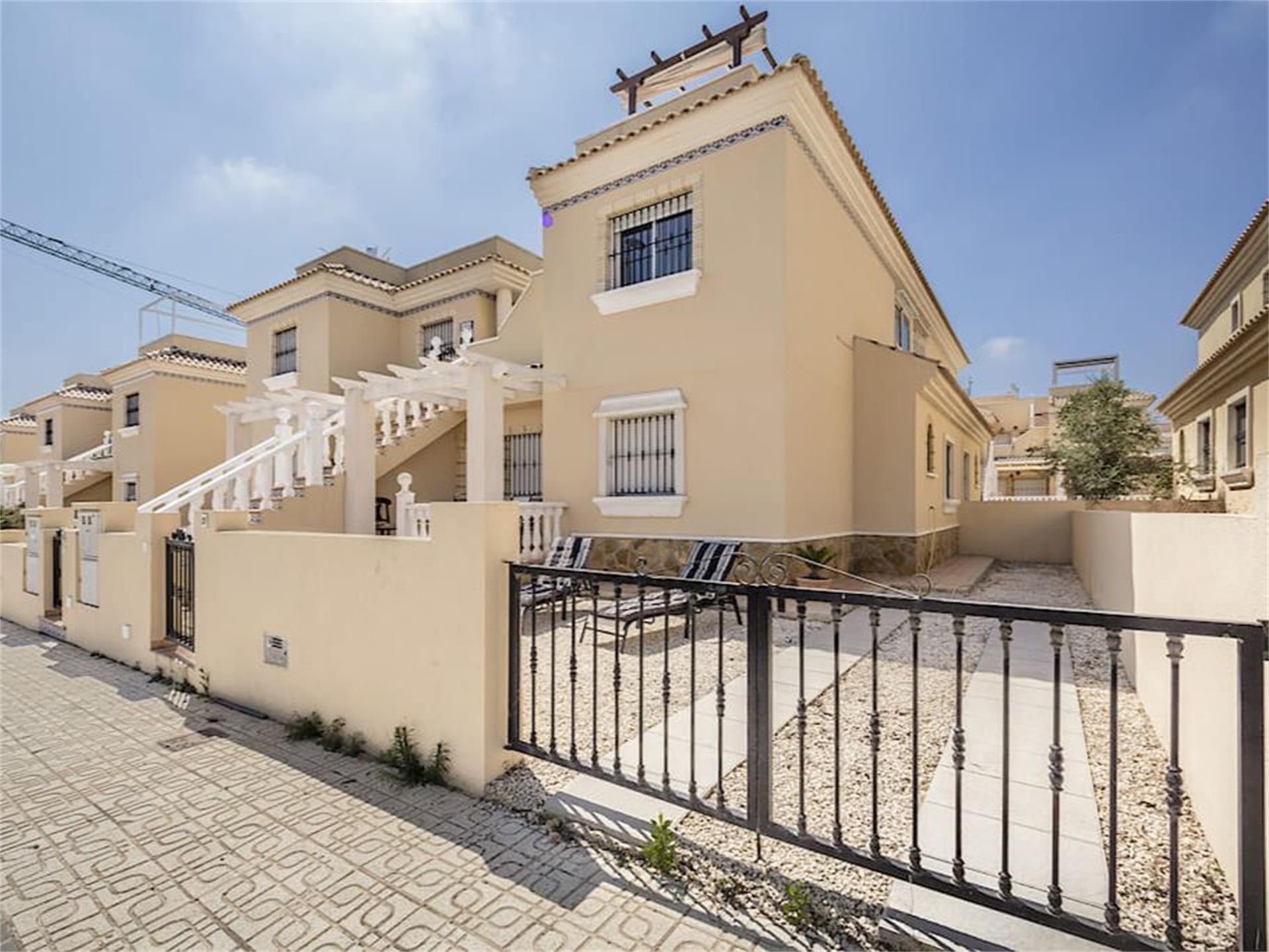 Exterior view of House or chalet to rent in Orihuela  with Heating, Private garden and Terrace