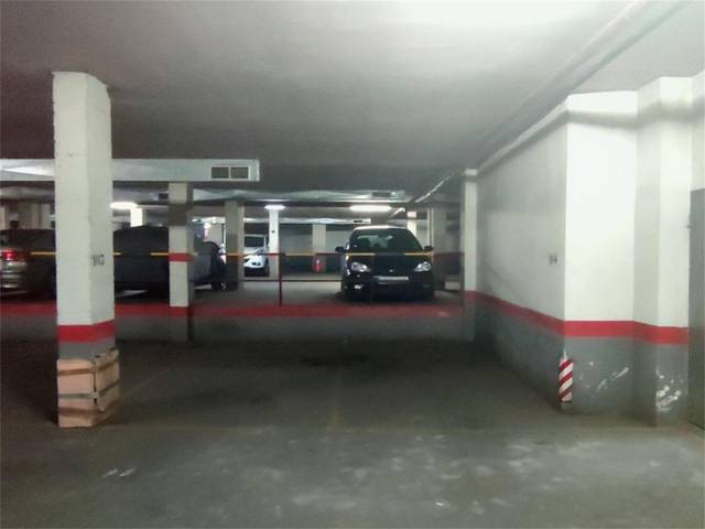 Garaje en Alquiler en Plaza de Segundo Pastor en San Fernando - Carretera de Valencia