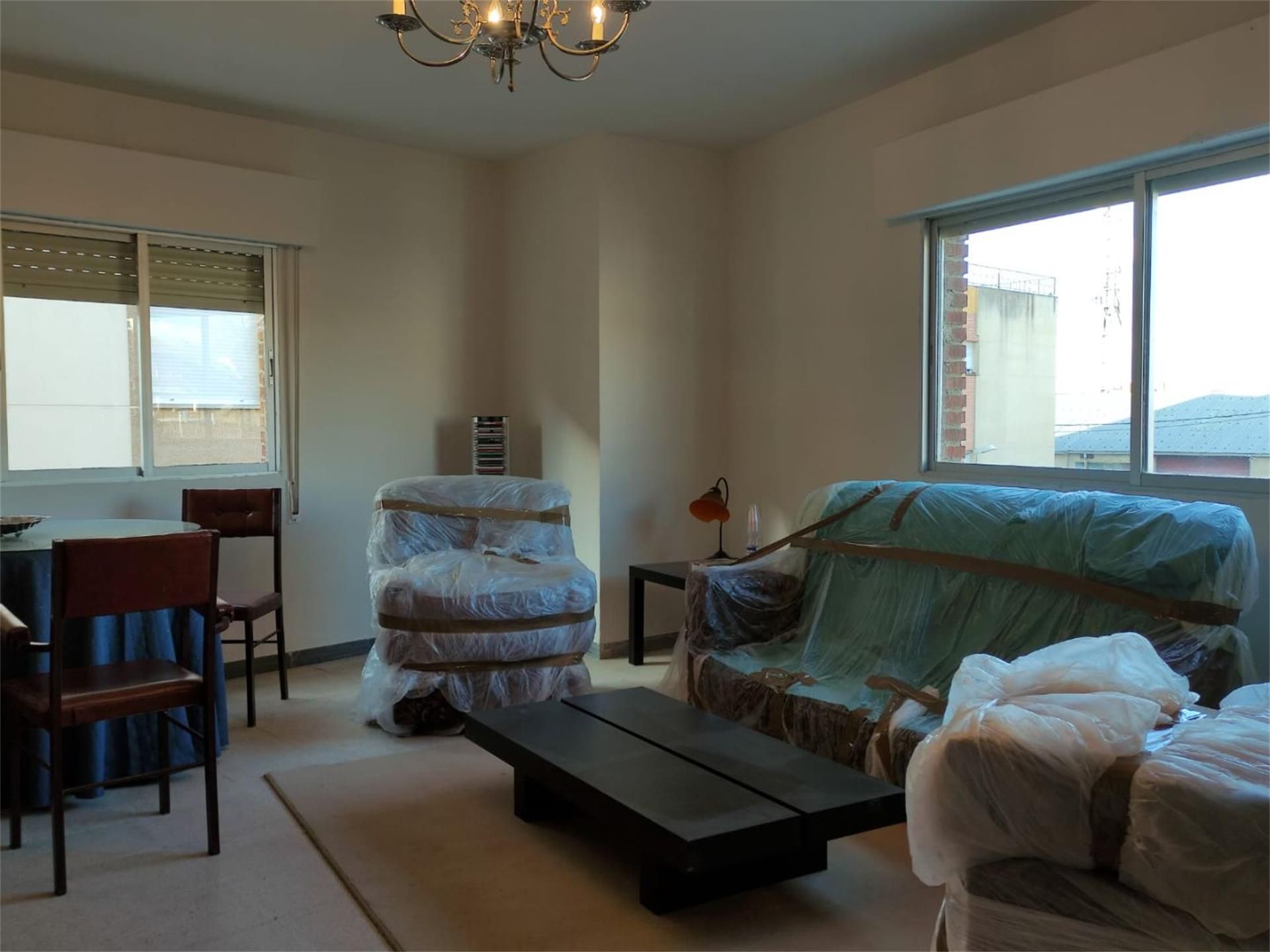 Sala d'estar de Pis en venda en Alba de Tormes amb Balcó