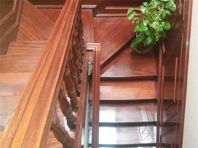 Casa adosada en Venta en Calle Orujera en Baeza