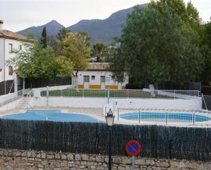 Swimming pool of Single-family semi-detached for sale in El Bosque  with Air Conditioner, Parquet flooring and Terrace