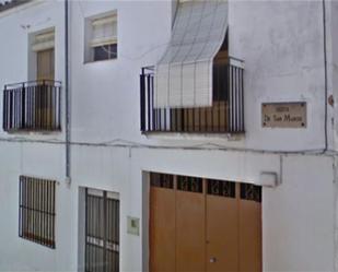 Vista exterior de Casa adosada en venda en Beas de Segura amb Terrassa