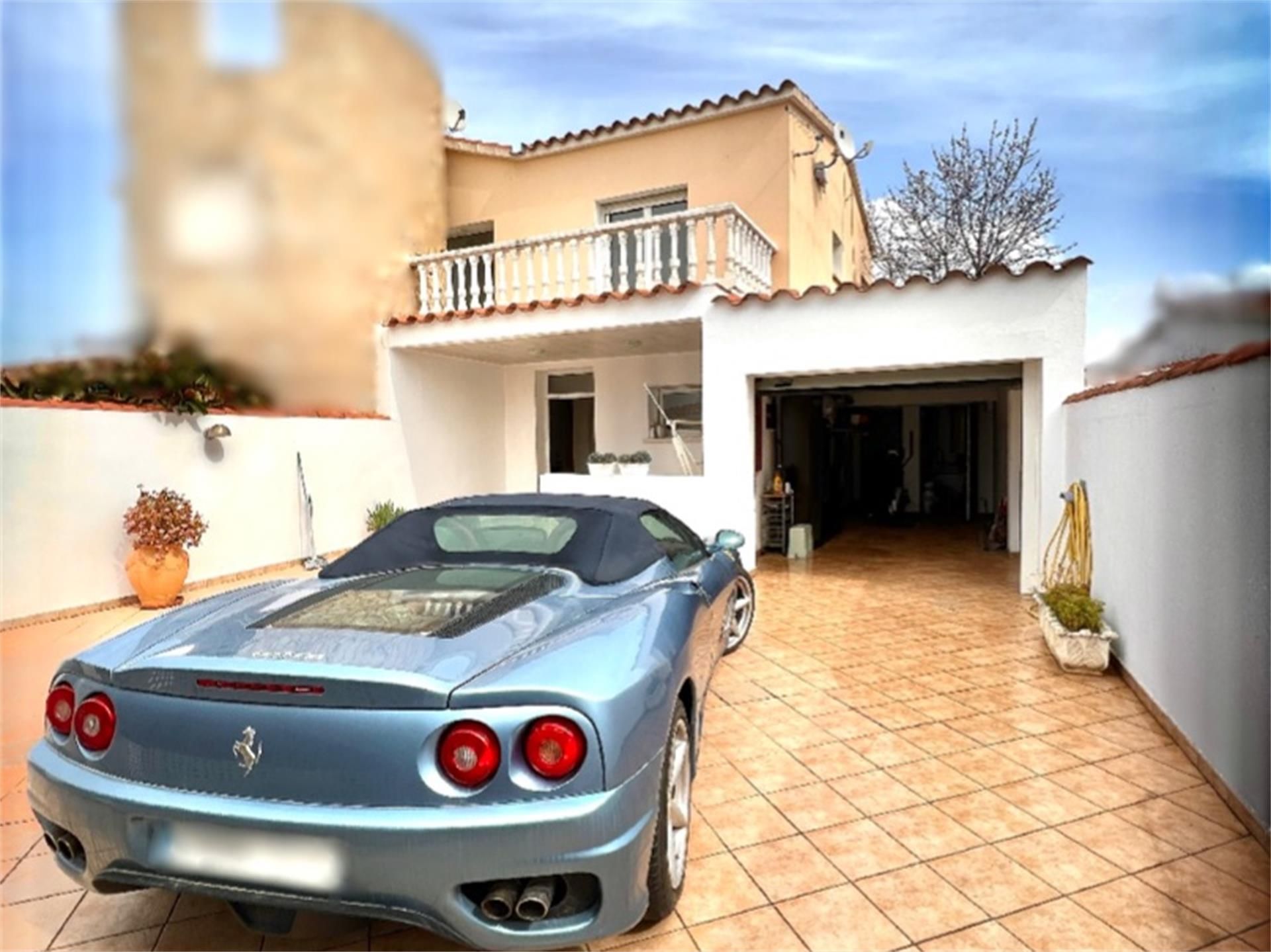 Exterior view of Flat for sale in Empuriabrava  with Air Conditioner, Heating and Private garden