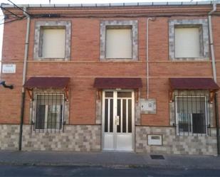 Exterior view of Single-family semi-detached for sale in Zotes del Páramo