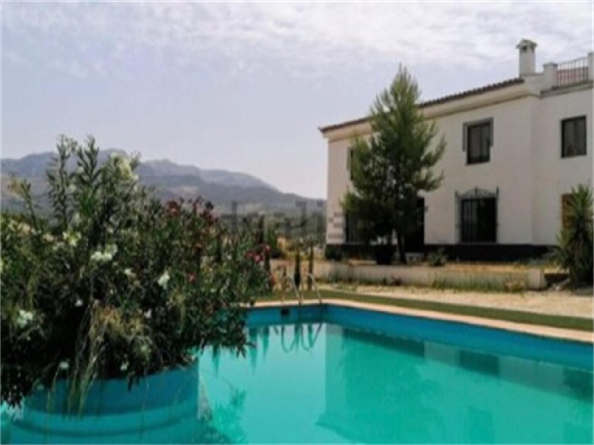 Piscina de Finca rústica en venda en Cazorla amb Aire condicionat, Jardí privat i Terrassa
