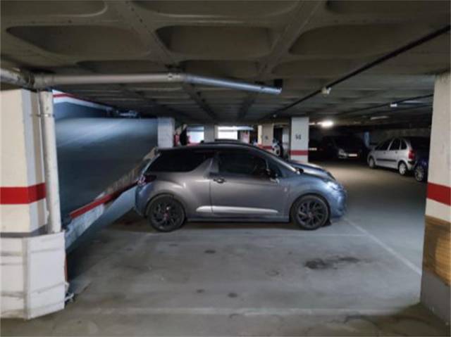 Garaje en Venta en Calle del Sorgo en Valdeacederas