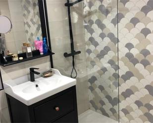 Bathroom of Duplex for sale in León Capital   with Heating, Parquet flooring and Storage room