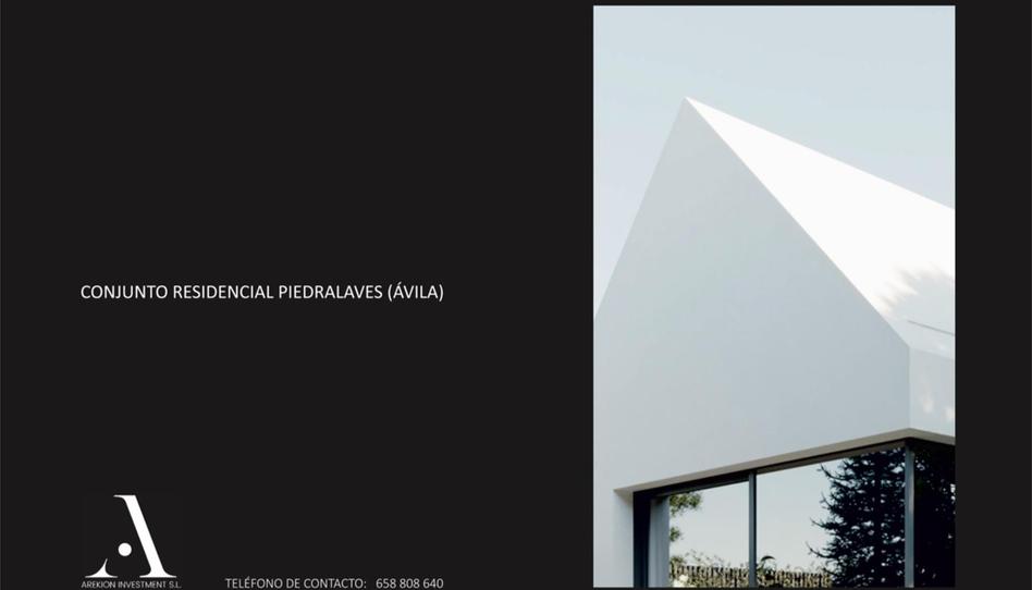 House or chalet for sale in Avenida Castilla y León, Piedralaves, Ávila - image 1 Photo 1 of House or chalet for sale in Avenida Castilla y León, Piedralaves, Ávila